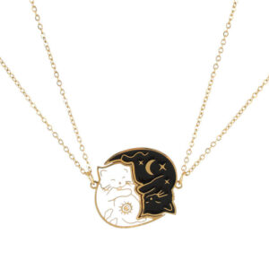 Black & White Hugging Cats Necklace - Adorable Des