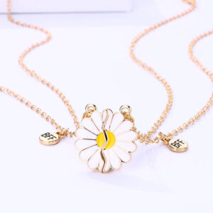 Daisy BFF Bestie Necklace Magnetic for Two