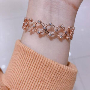 Integrated Dual-use Retractable Ring Bracelet