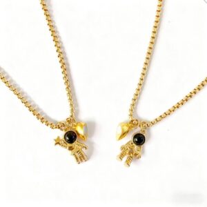 Magnetic Astronaut BFF Necklaces - 2PCS Gold/Silve