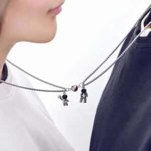 Magnetic Astronaut BFF Necklaces - 2PCS Gold/Silve